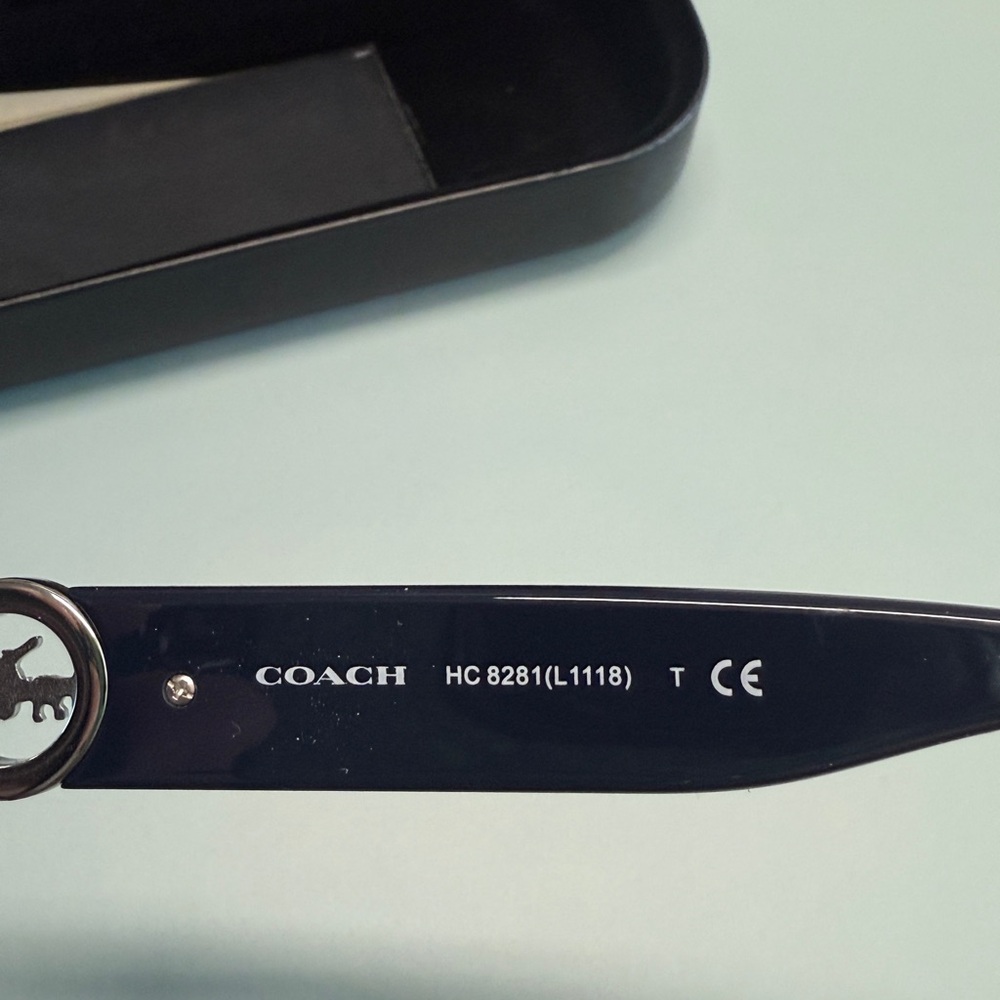 New Coach Women's Navy  Sunglasses - Picture 9 of 9
